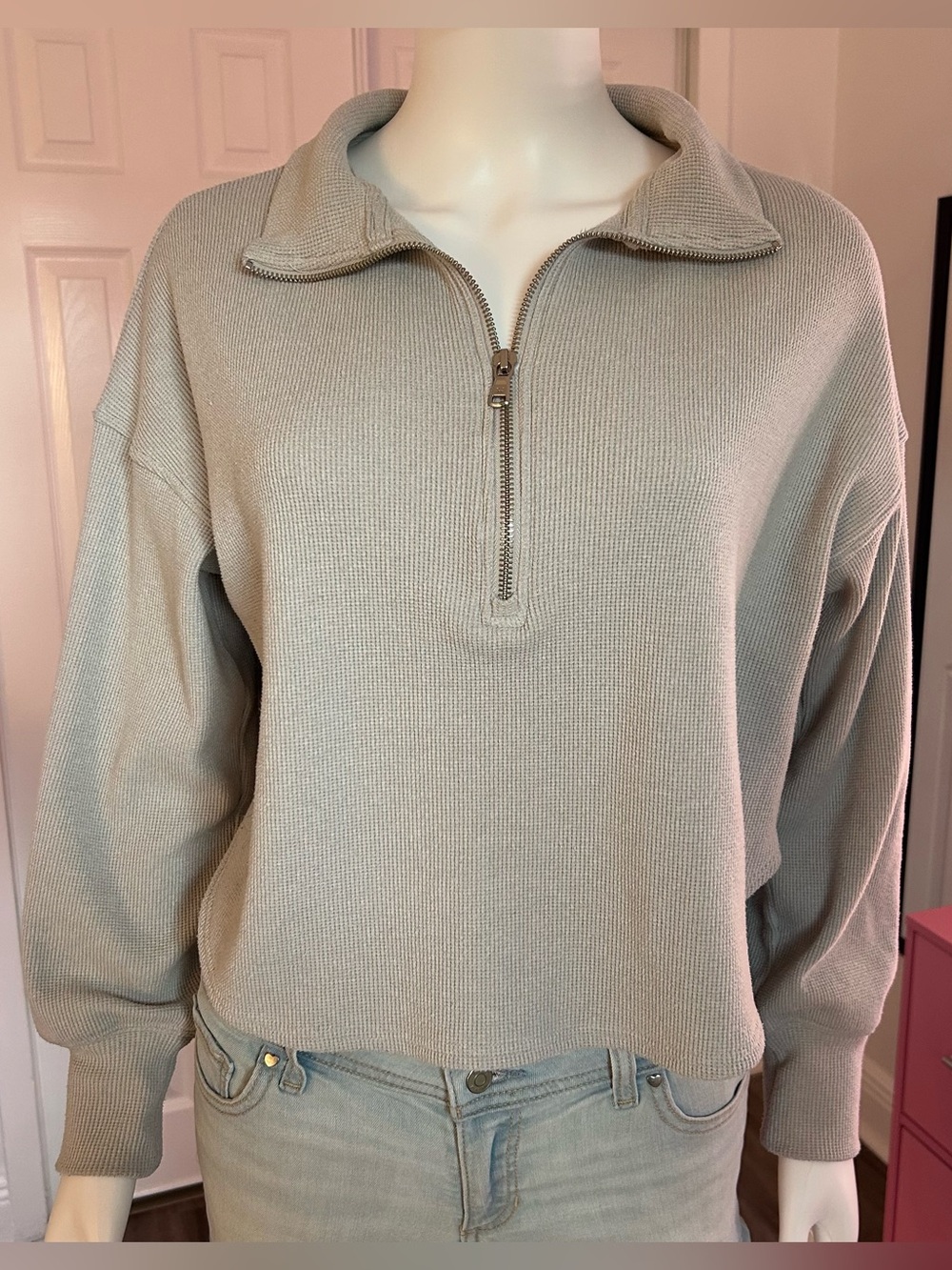 Gilly Hicks Sweater